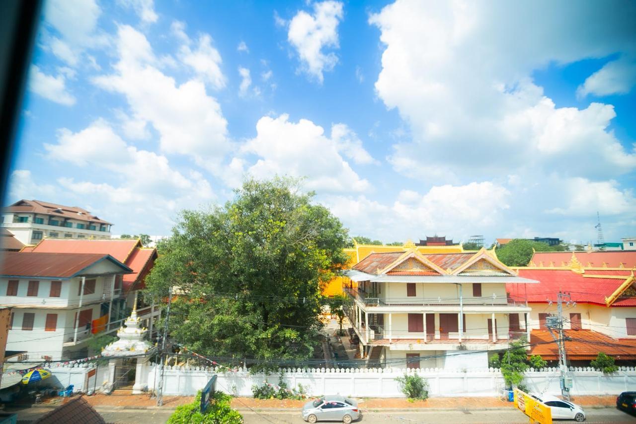 Champion Boutique Hotel Vientiane Exterior foto